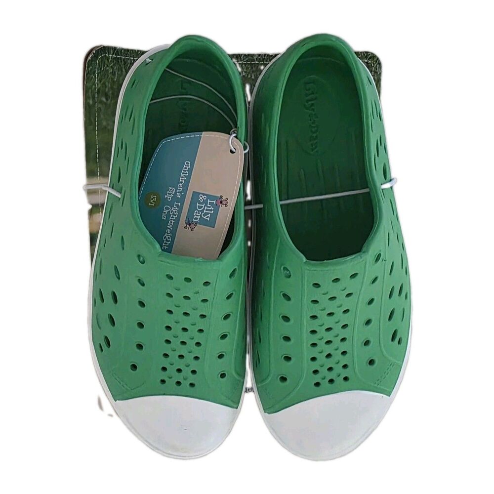 NEW Lily & Dan Lightweight Slip-On Casual Water Shoes Green/White  US 13/1 Kids